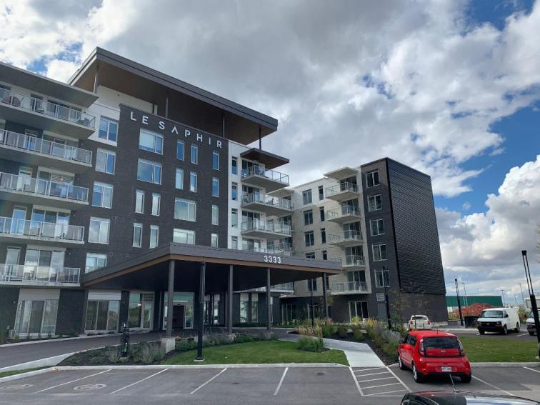 Le Saphir senior house